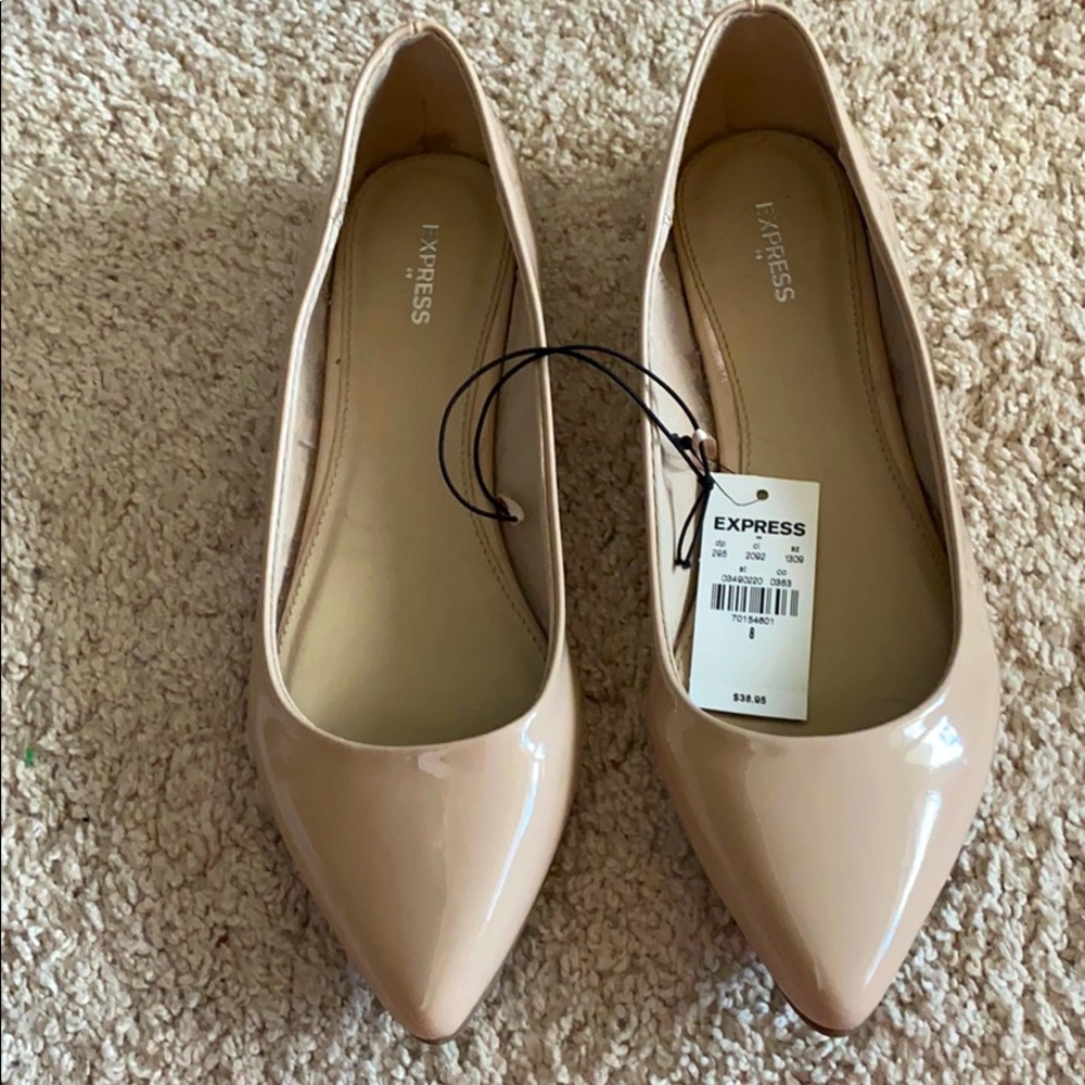 Express beige flats size 8 NWT